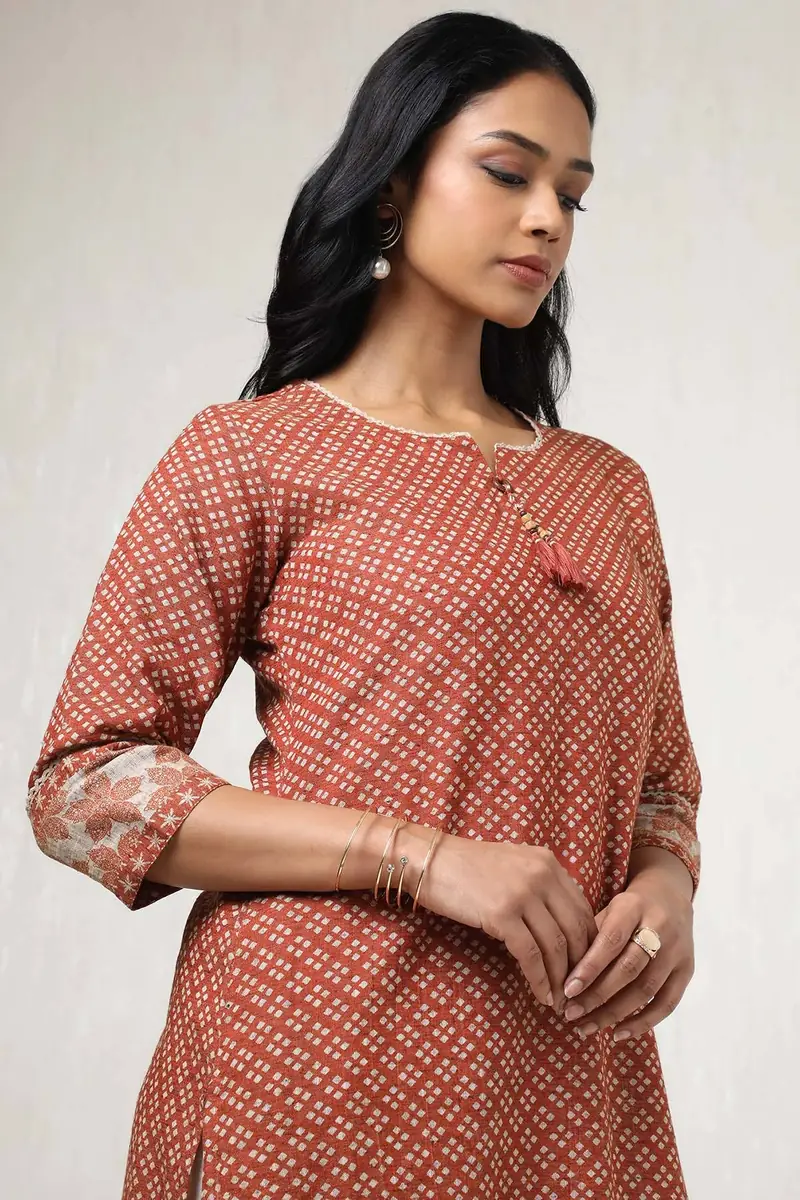 Rust Cotton Geometric Print Kurta With Tassels