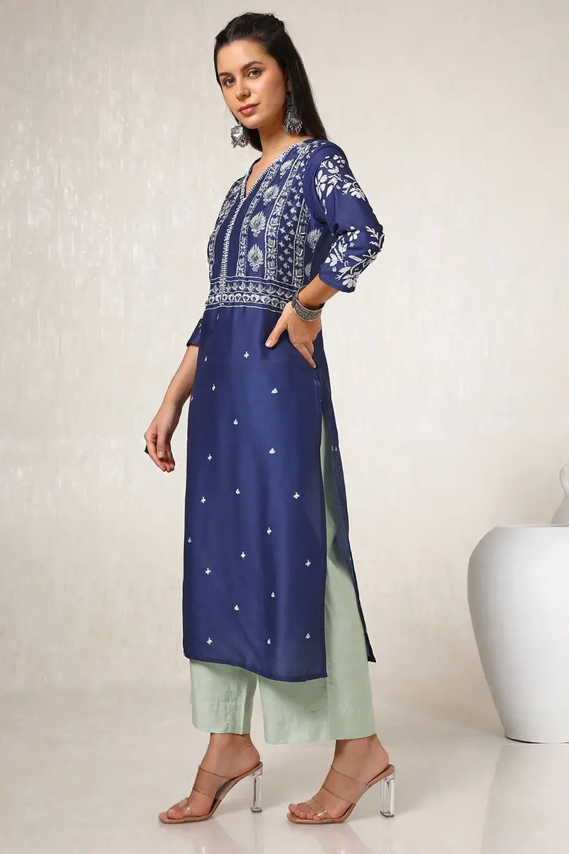 Navy Blue Embellished Muslin Blend Straight Kurta